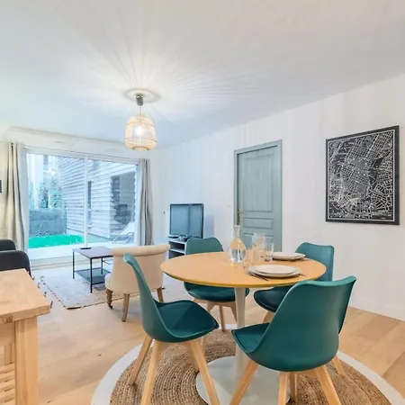Appartement One Bedroom With Parking & Terrace Croix
