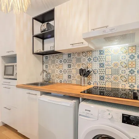 One Bedroom With Parking & Terrace Appartement