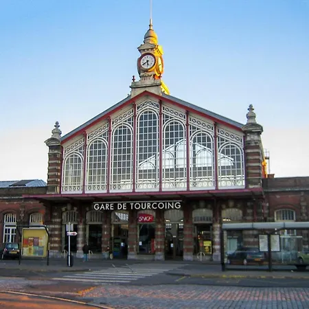 One Bedroom With Parking & Terrace *